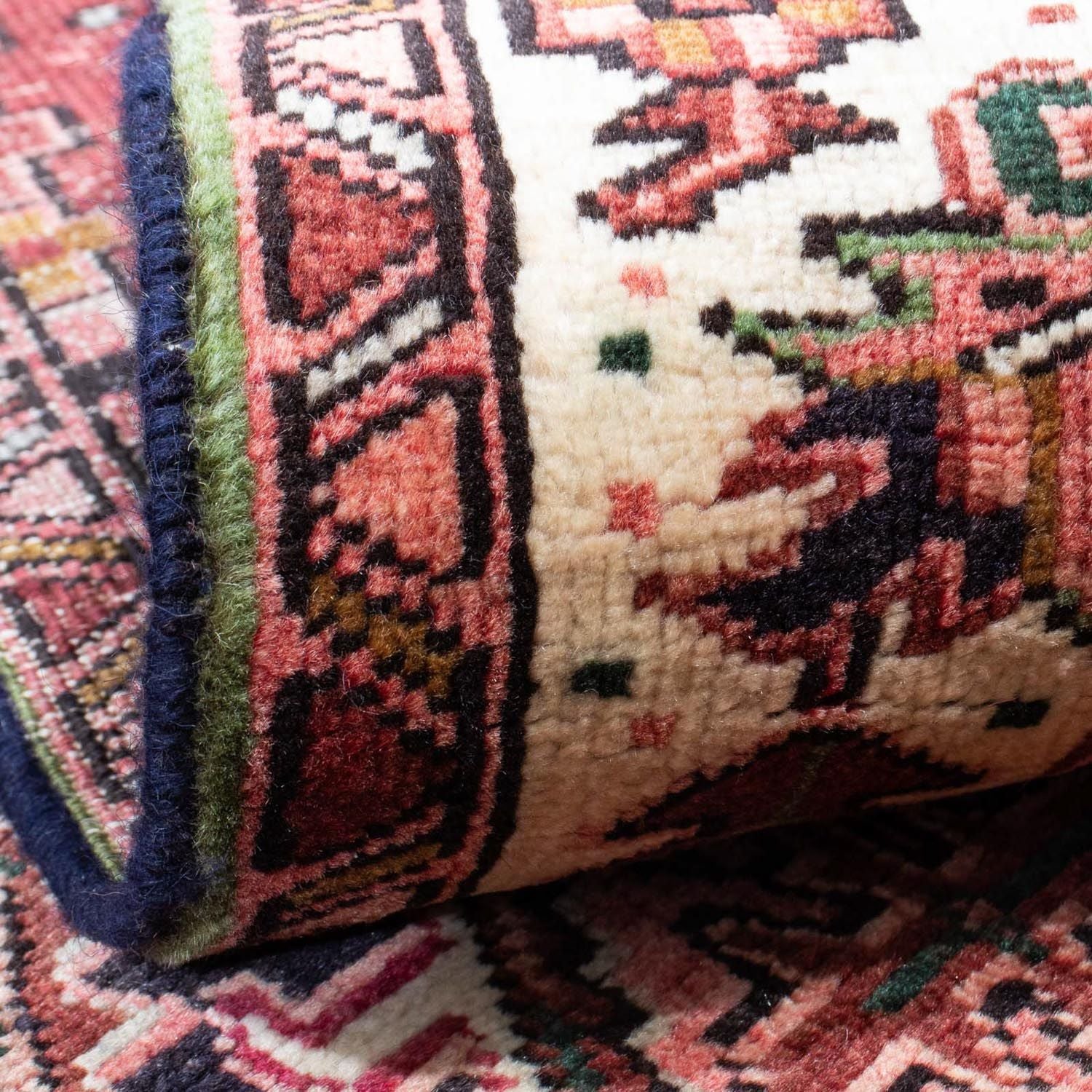 Perserteppich - Nomadic 293 x 190 cm - hellrot